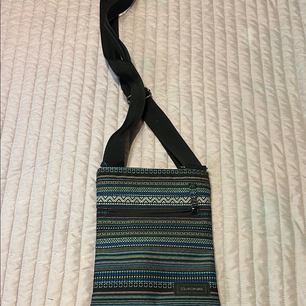 Dakine Patterned Shoulder Bag